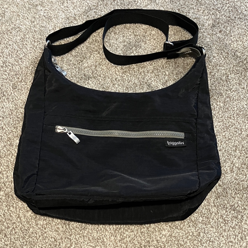 BAGGALLINI SIDEKICK RFID LARGE CROSSBODY BAG BLACK NYLON